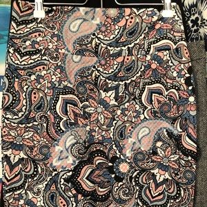 🖤💗NWOT LulaRoe Cassie Size S